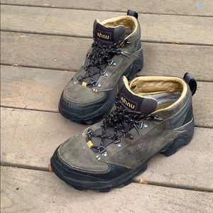 Teva by Ahnu Mens Hiking Boots